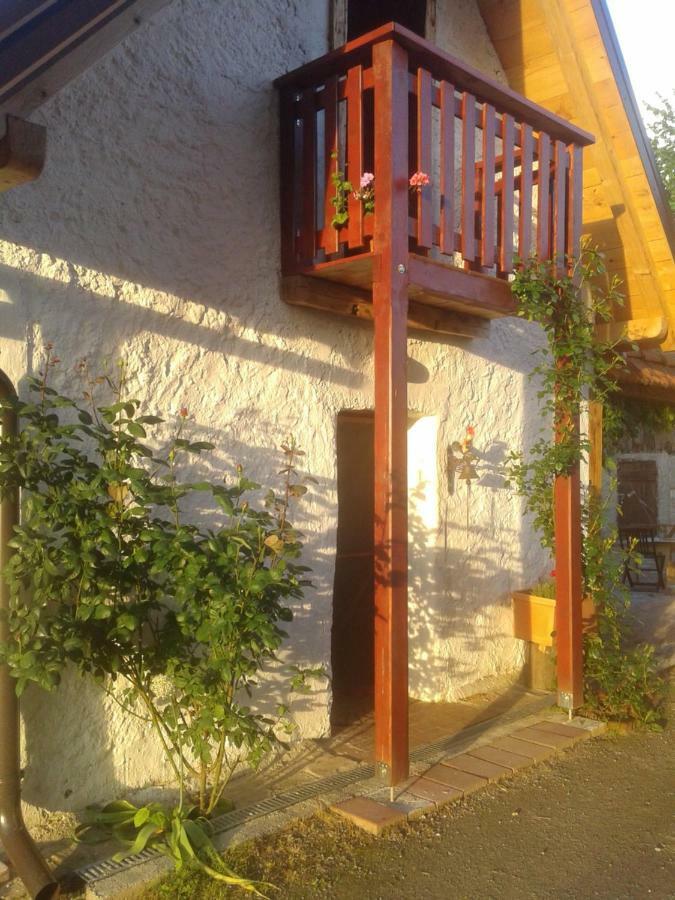 Latin Hotel Plaški Kültér fotó
